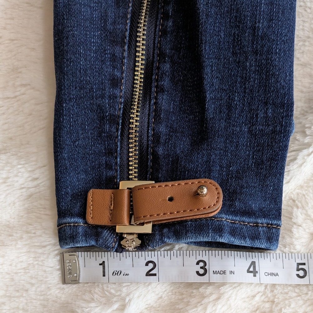 White House Black Market Everyday Soft Dark High-Rise Skinny Ankle Jeans Size 0 - Picture 11 of 11